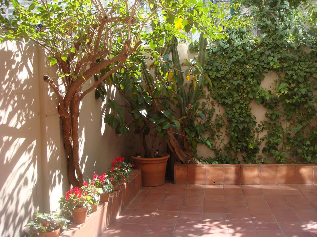 Suitur Courtyard Apartment Barcelona Buitenkant foto